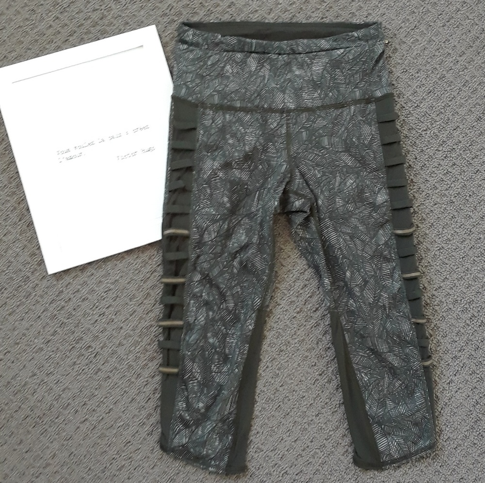 Lululemon olive green luxtreme crops
